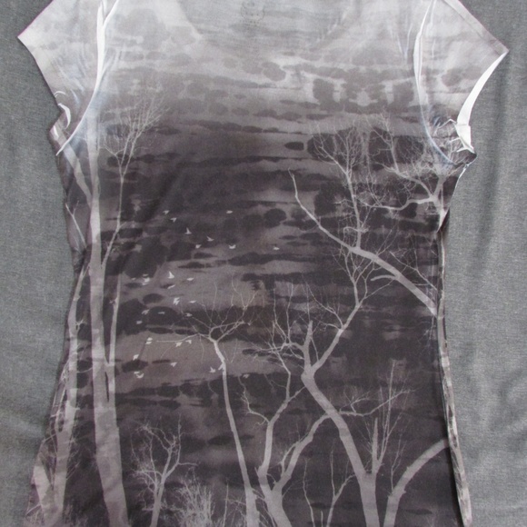 Junior's Hello Kitty Halloween Witch T-Shirt - Picture 4 of 4